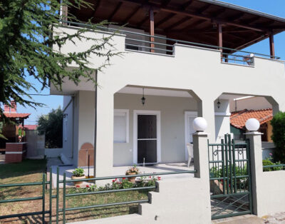 Вила Деспина, 4 спални, 8 човека, 50м от плажа, Паралия Офринио,Гърция